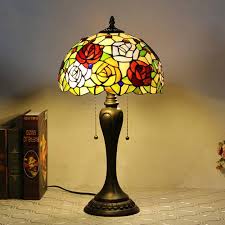 Handgjord Tiffany-lampa med Blomsterdesign 12